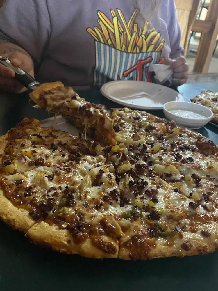 Sweet & Spicy BBQ Chicken Pizza